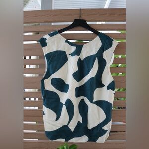 Abercrombie & Fitch Abstract Patterned Sleeveless Top - NWT